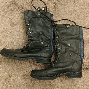 Madden Girl boots size 9. Black